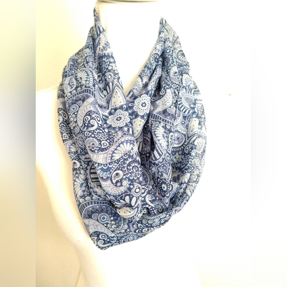 Lavello Hometown Classics Infinity Scarf Blue Paisley Floral Circle Loop - Picture 5 of 5